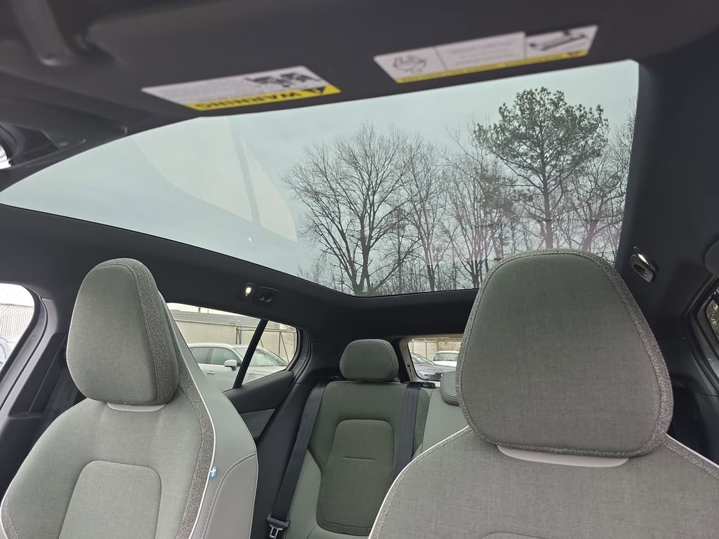 New 2026 Volvo EX30 Cross Country Ultra w/ Protection Package Premier image 40