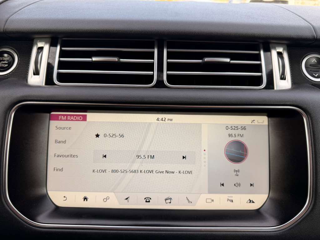 Used 2017 Land Rover Range Rover Supercharged image 38