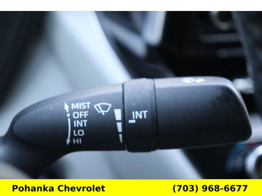 Used 2021 Toyota Corolla SE w/ Carpet Mat Package (TMS) image 11