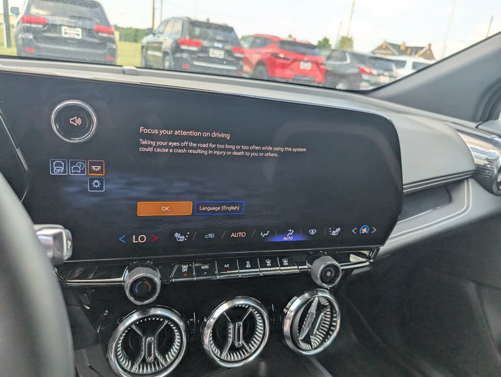 New 2026 Chevrolet Blazer EV LT AWD/4WD image 19