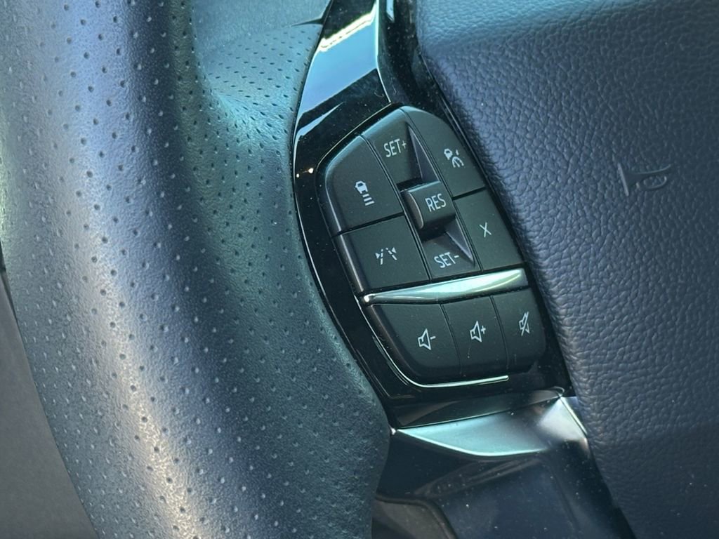 Used 2025 Ford Explorer ST AWD/4WD image 24