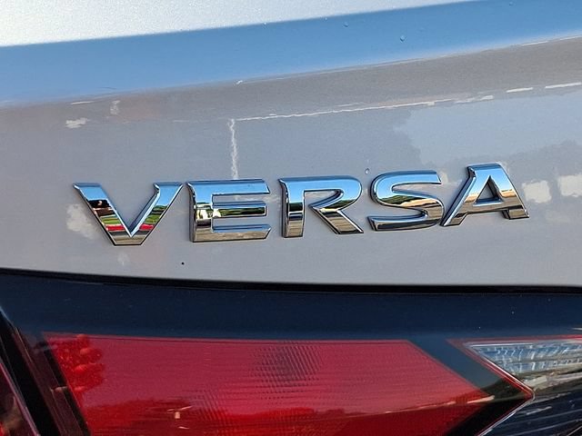 Used 2025 Nissan Versa SV FWD image 30