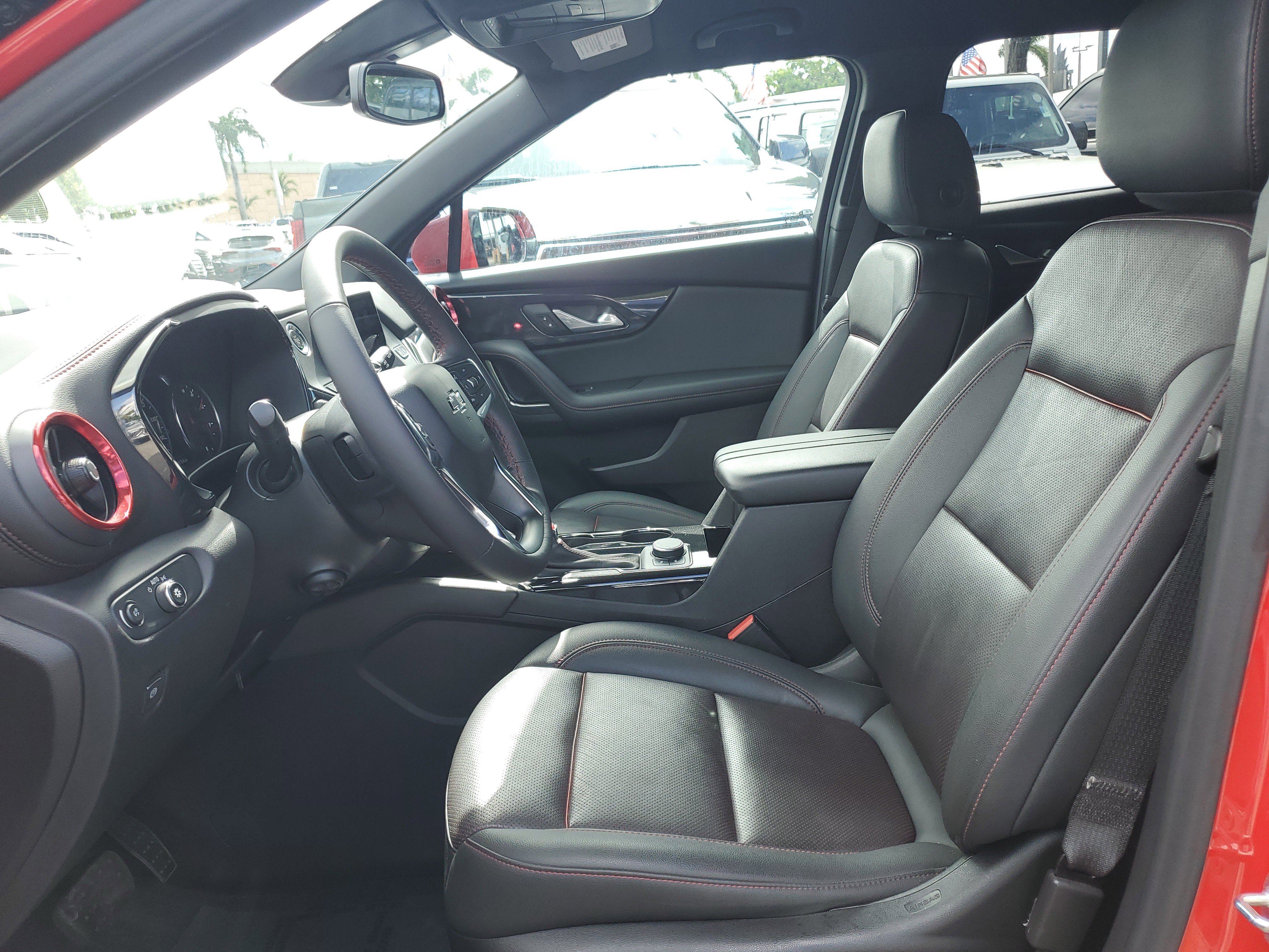 Used 2022 Chevrolet Blazer RS w/ Enhanced Convenience Package image 11