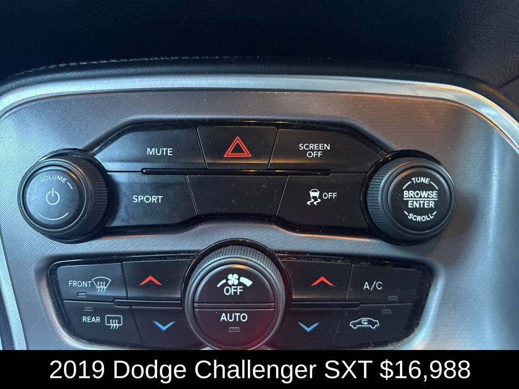 Used 2019 Dodge Challenger SXT RWD image 23