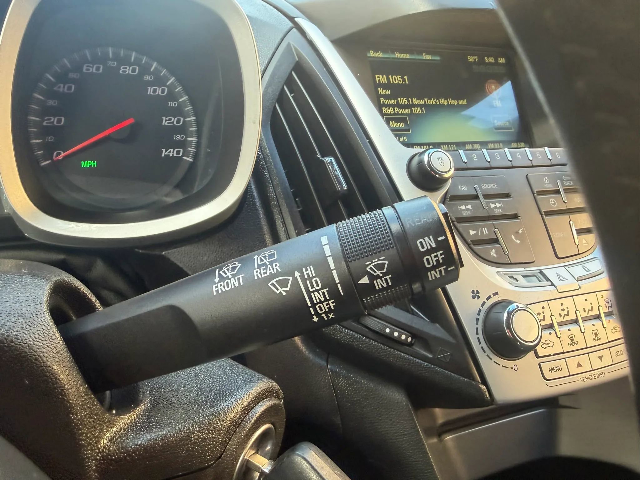 Used 2015 Chevrolet Equinox LT image 15