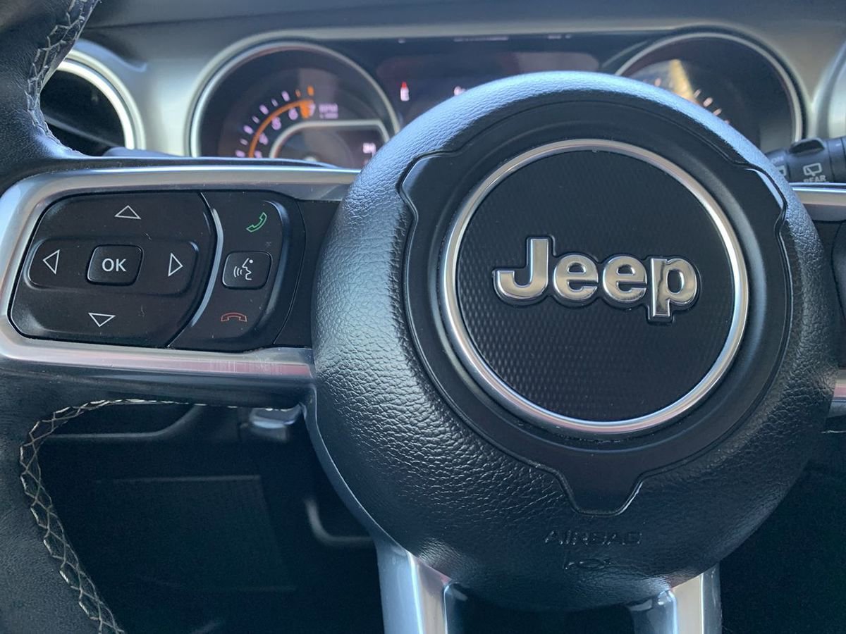 Used 2019 Jeep Wrangler Unlimited Sahara w/ Uconnect 4C Nav & Sound Group AWD/4WD image 20