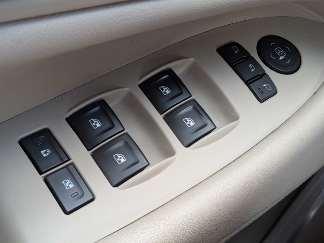 Certified 2018 Cadillac Escalade ESV Luxury RWD image 26
