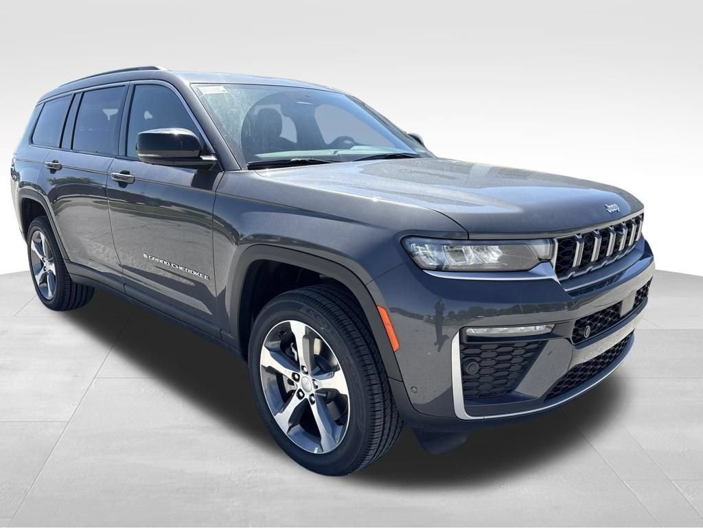 New 2026 Jeep Grand Cherokee L Limited w/ Luxury Tech Group II AWD/4WD image 3