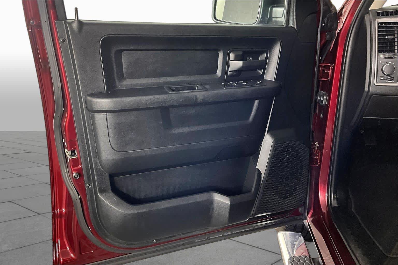 Used 2021 RAM 1500 Tradesman w/ Chrome Plus Package RWD image 19