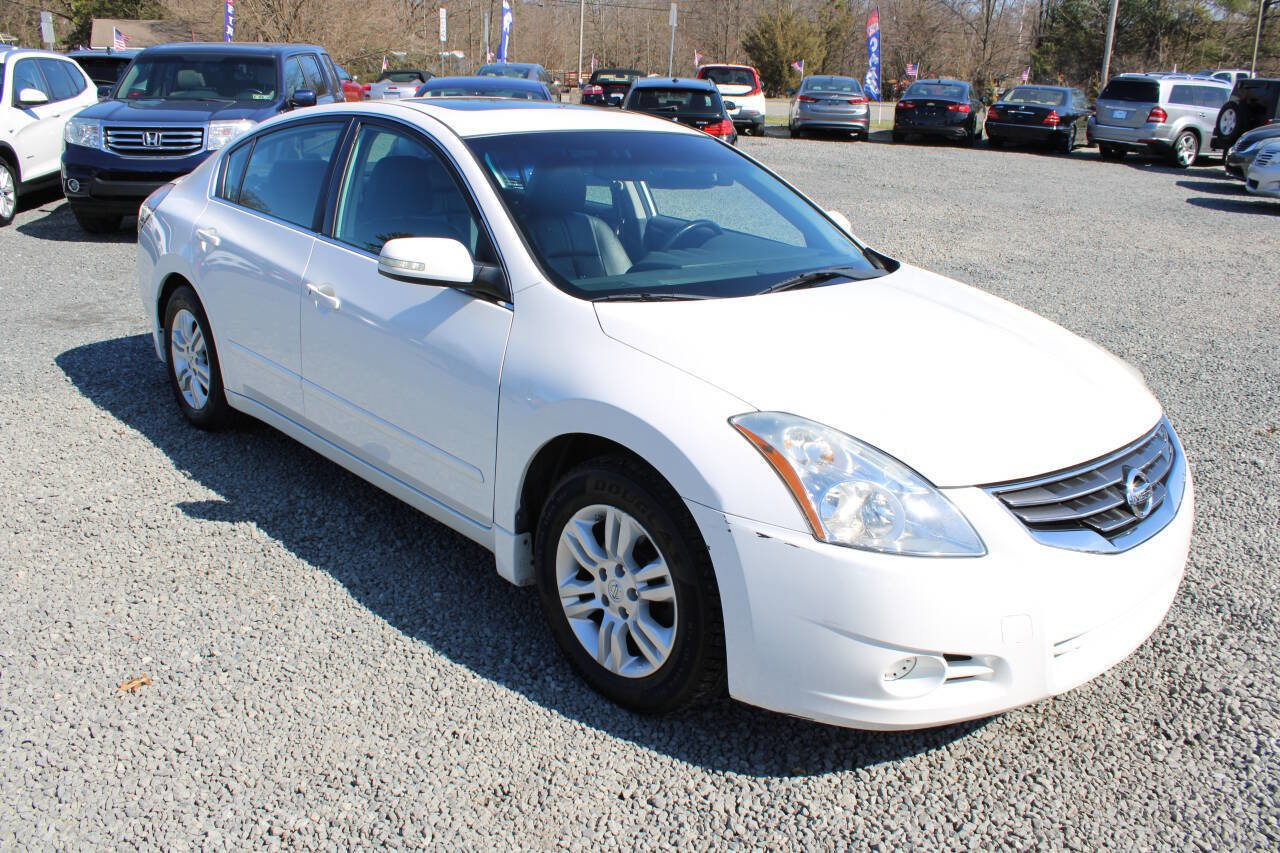 Used 2010 Nissan Altima 2.5 SL w/ SL Pkg image 4