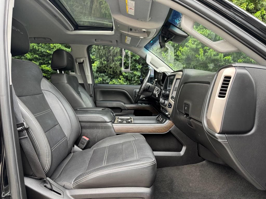 Used 2018 GMC Sierra 2500 Denali w/ Duramax Plus Package AWD/4WD image 11