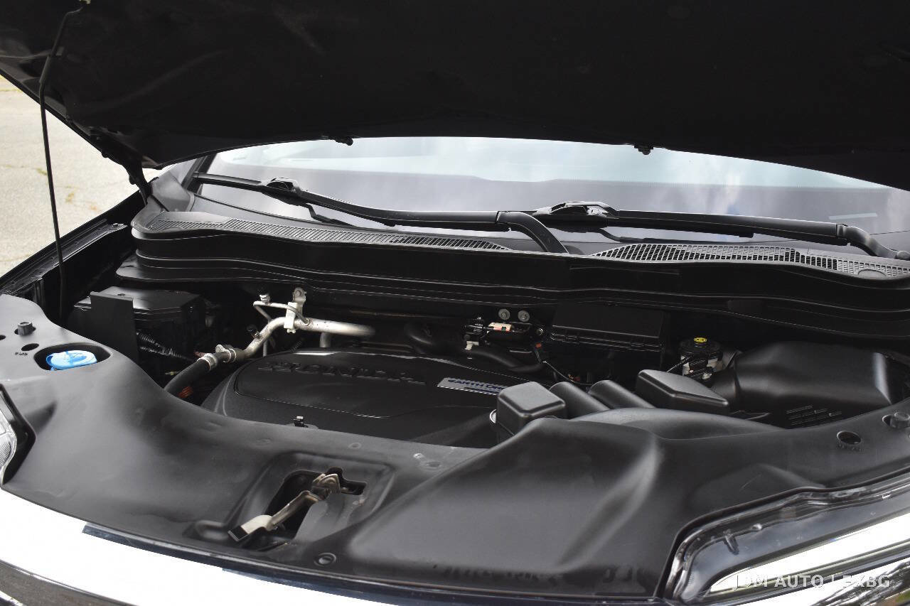 Used 2019 Honda Pilot Touring image 40
