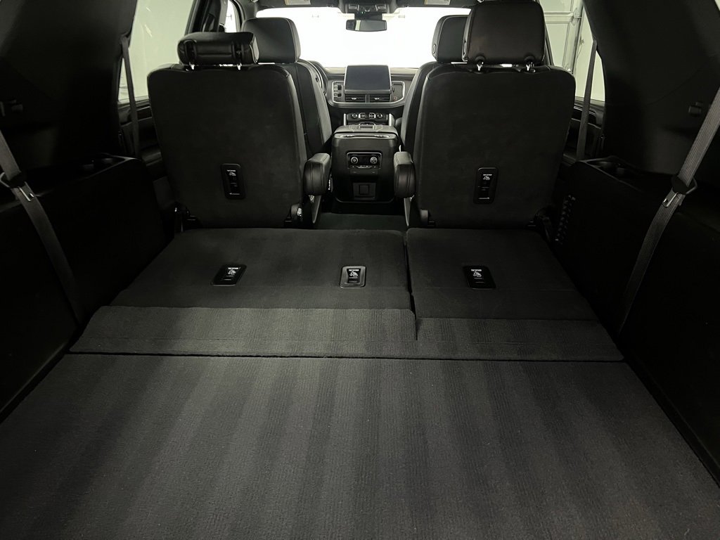 Used 2023 Chevrolet Suburban Premier image 50