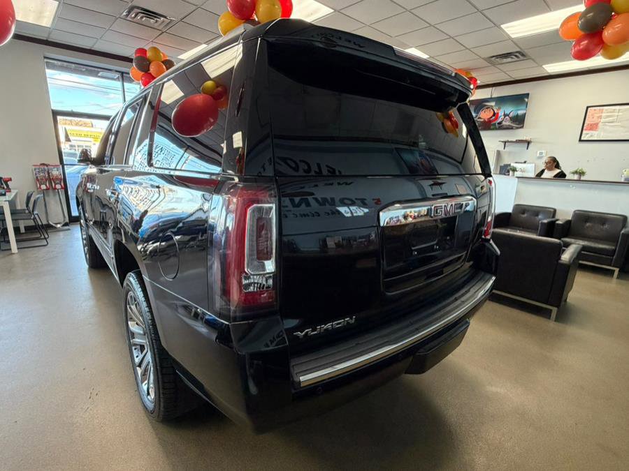 Used 2016 GMC Yukon Denali image 10