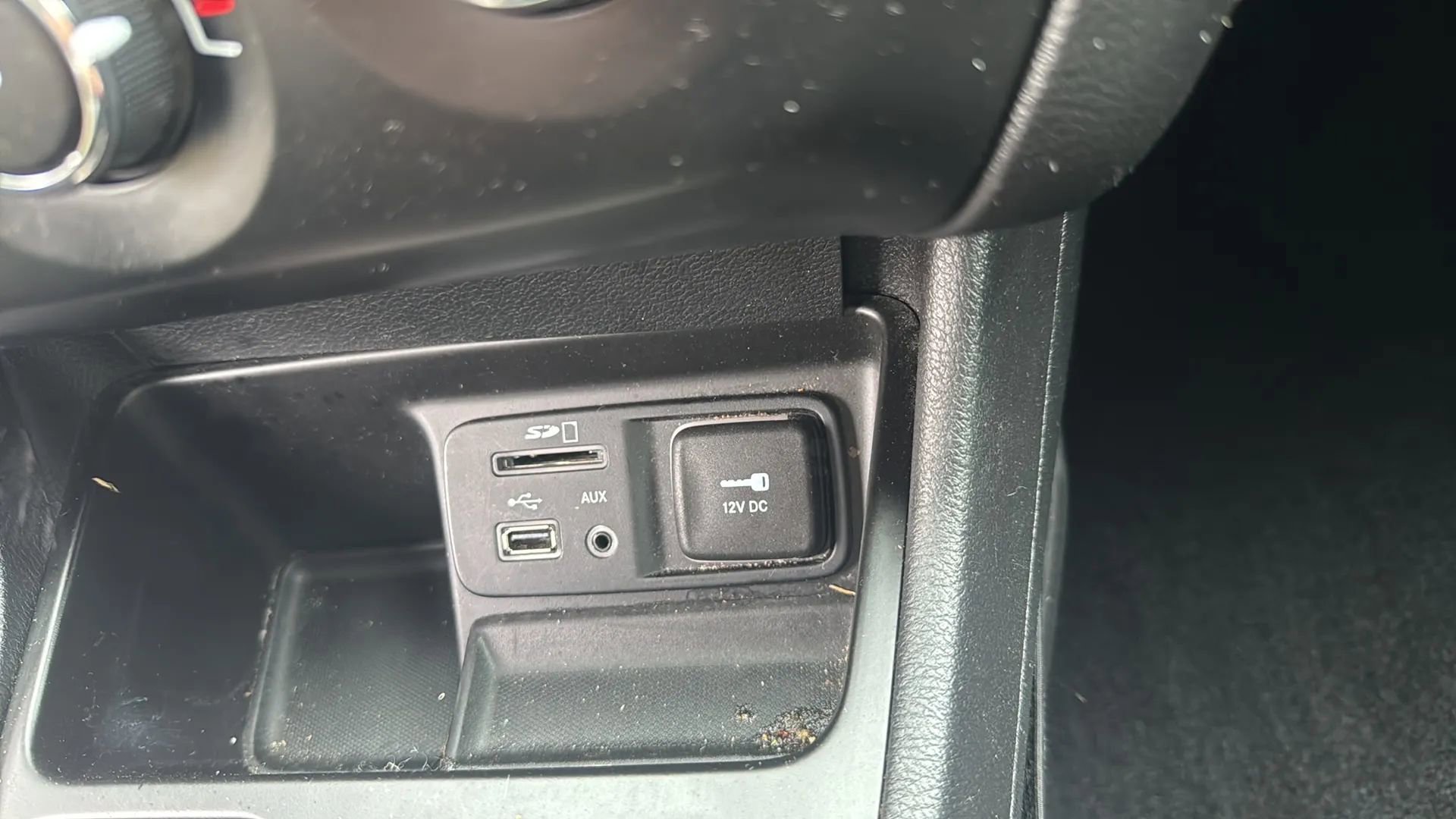 Used 2014 Jeep Cherokee Sport image 24