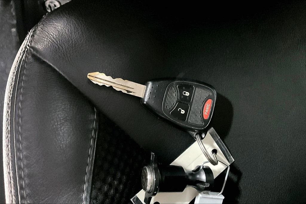 Used 2017 Jeep Wrangler Unlimited Sahara image 13