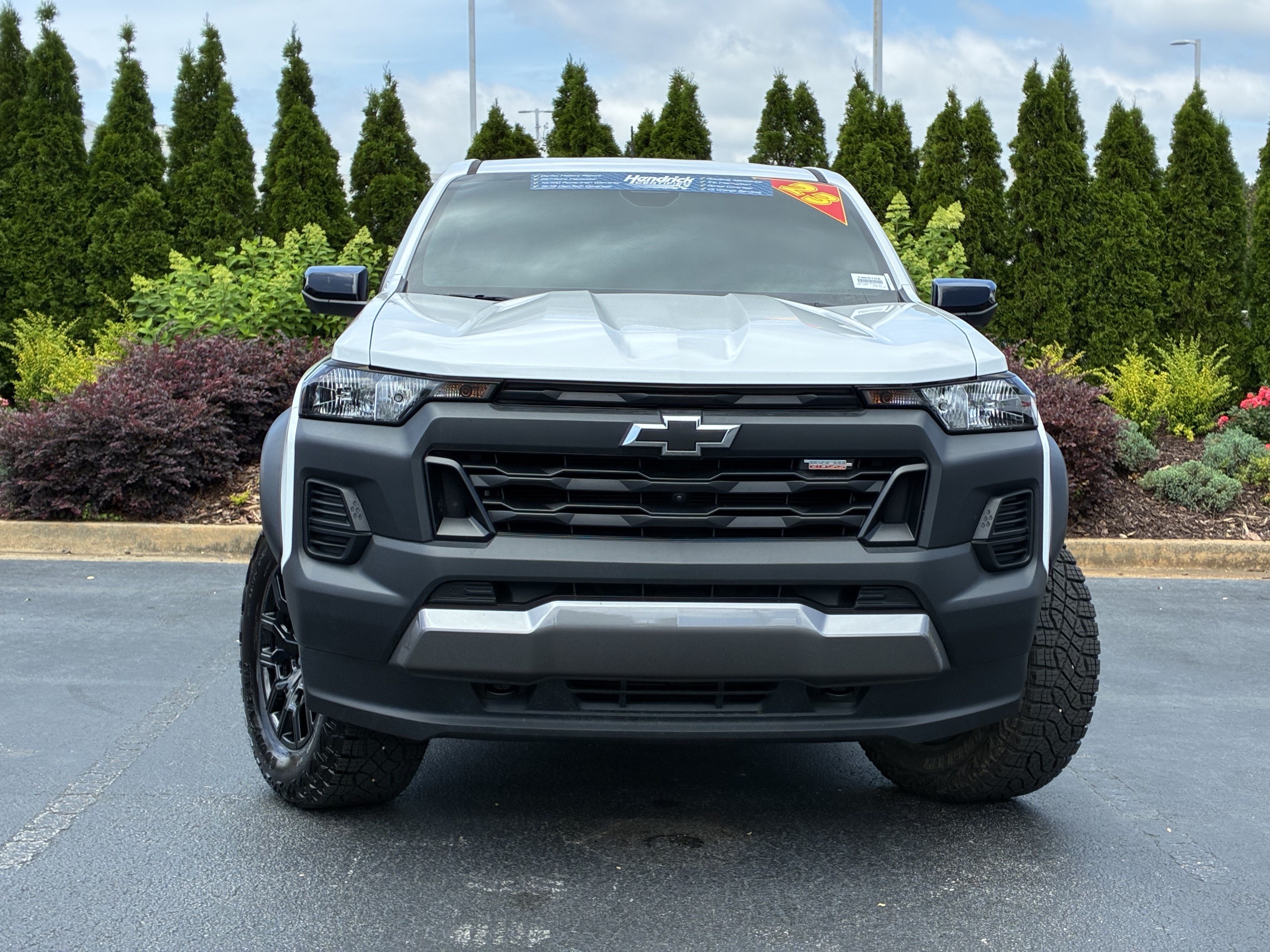 Used 2023 Chevrolet Colorado Trail Boss w/ Technology Package AWD/4WD image 5
