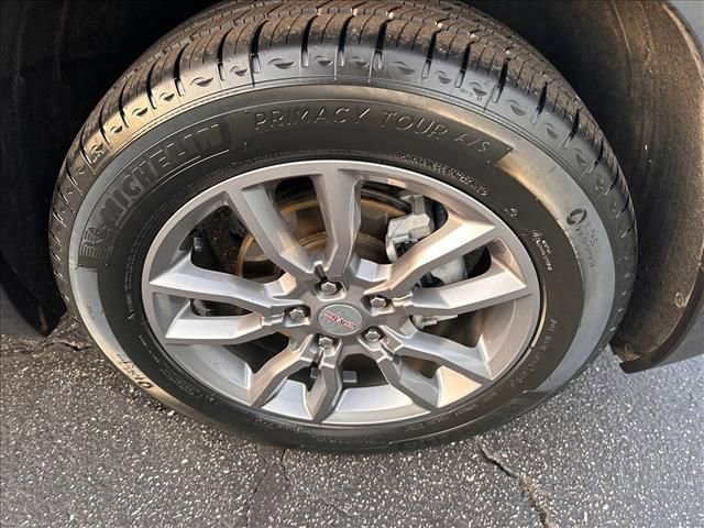 Certified 2022 GMC Terrain SLT image 14