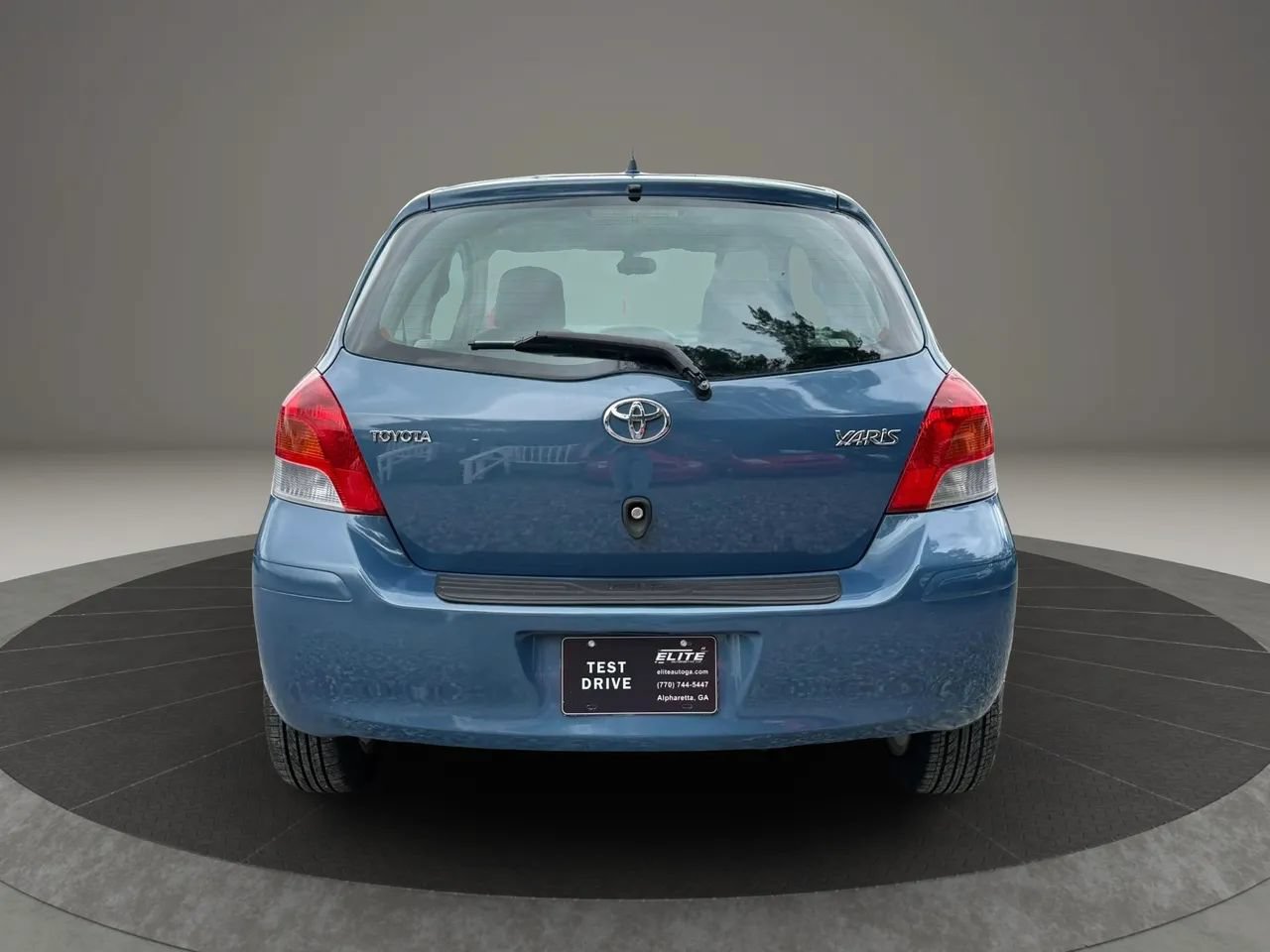 Used 2009 Toyota Yaris S FWD image 5