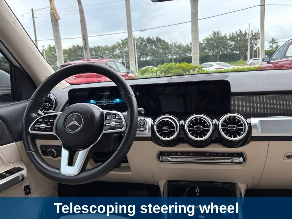 Used 2022 Mercedes-Benz GLB 250 w/ Premium Package Lite image 23