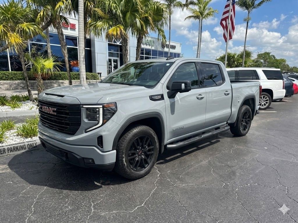 Used 2024 GMC Sierra 1500 Elevation AWD/4WD image 1