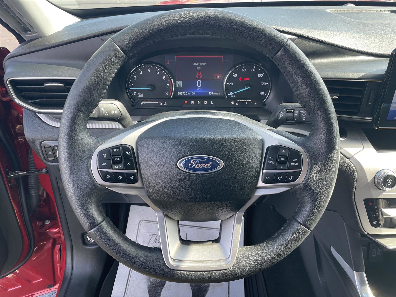 Used 2024 Ford Explorer XLT w/ Equipment Group 202A AWD/4WD image 17