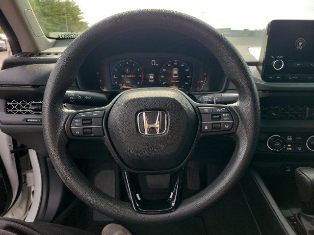 Certified 2023 Honda Accord LX image 32