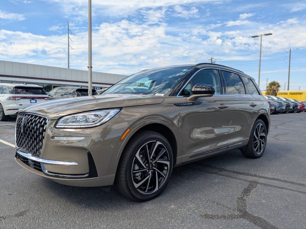 New 2025 Lincoln Corsair Grand Touring image 8