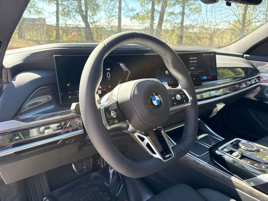 New 2026 BMW 760i xDrive w/ Executive Package image 13