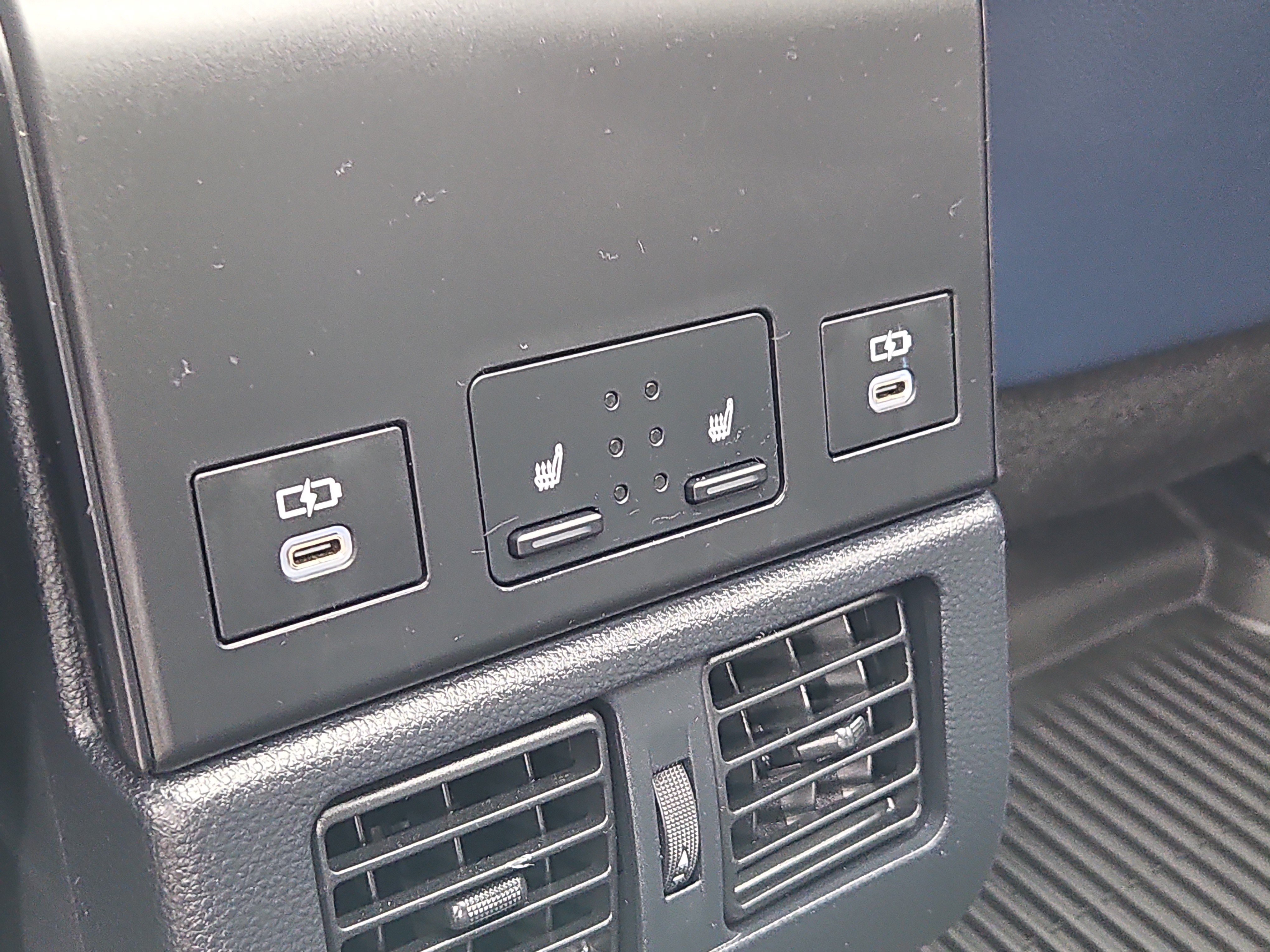 Certified 2024 Subaru Solterra AWD/4WD image 17