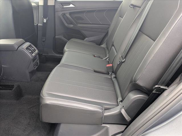 Used 2023 Volkswagen Tiguan SE FWD image 17