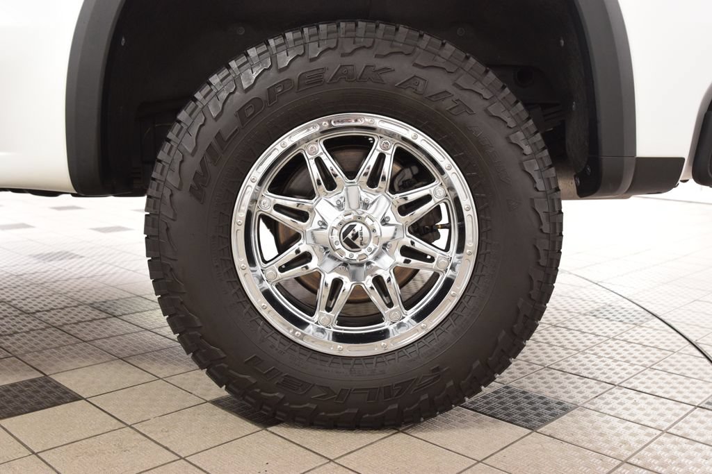Used 2023 Chevrolet Silverado 1500 ZR2 w/ Technology Package AWD/4WD image 31