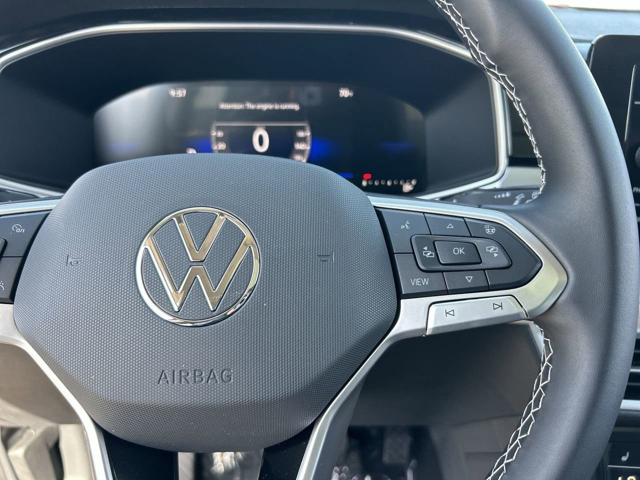 New 2026 Volkswagen Taos SE image 21