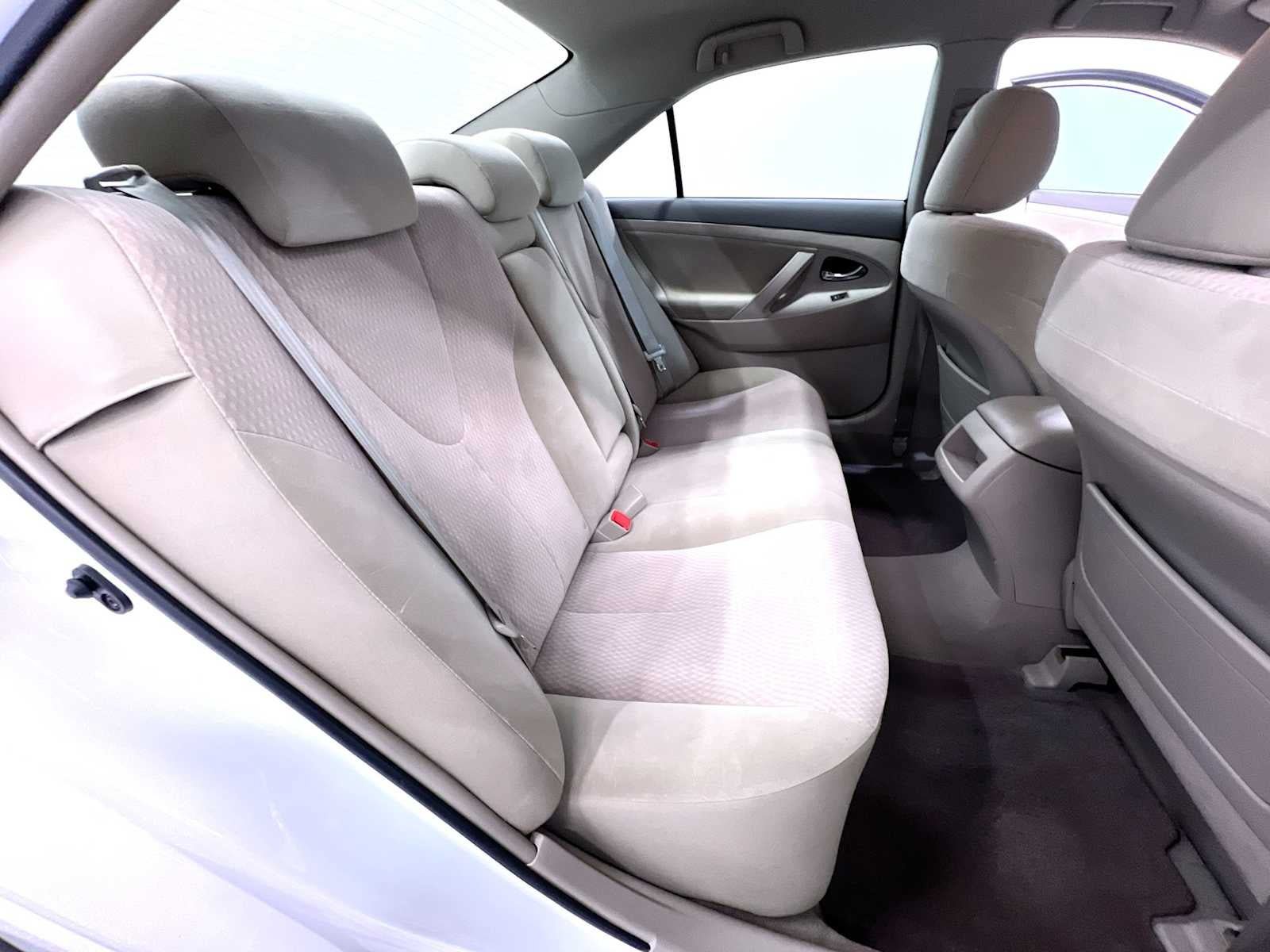 Used 2011 Toyota Camry LE w/ LE Extra-Value Pkg FWD image 34