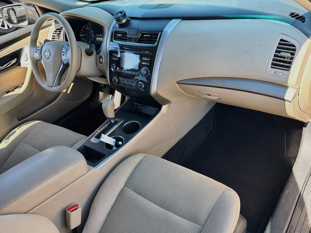 Used 2015 Nissan Altima 2.5 S w/ Special Edition Package FWD image 17