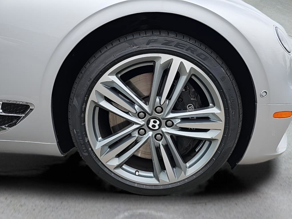 Used 2021 Bentley Continental GT image 21