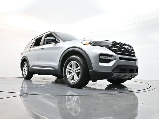 Used 2023 Ford Explorer XLT w/ Equipment Group 202A image 26