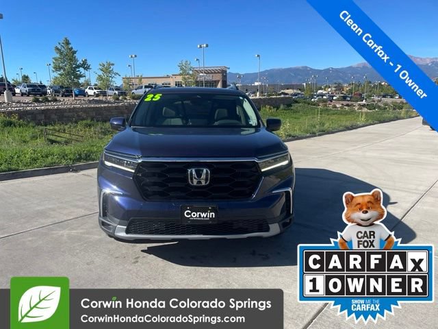 Used 2025 Honda Pilot Touring image 2
