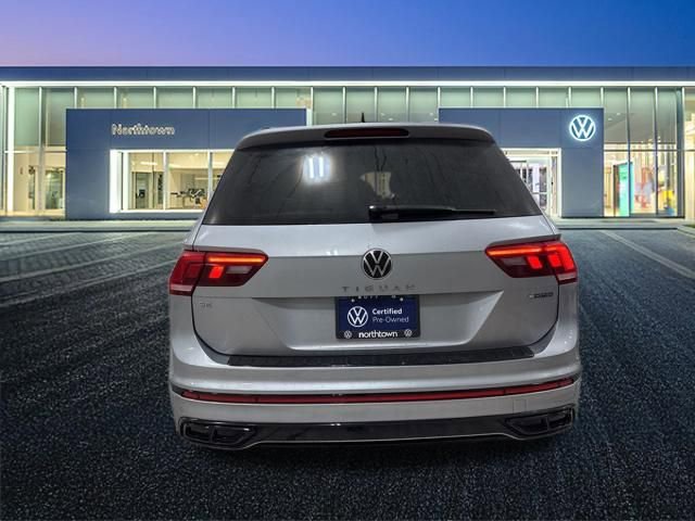 Certified 2023 Volkswagen Tiguan SE R-Line AWD/4WD image 5