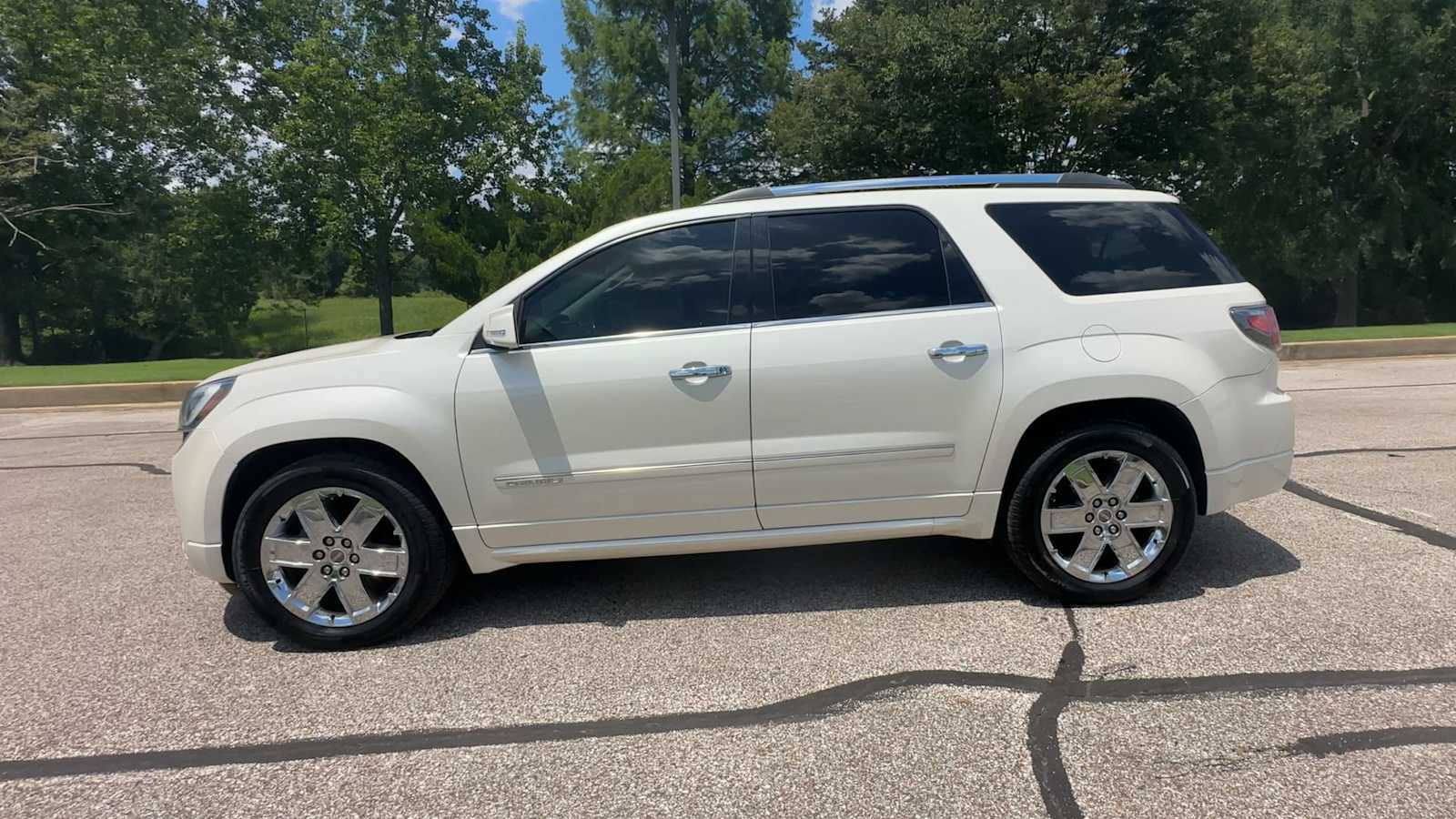 Used 2014 GMC Acadia Denali AWD/4WD image 5