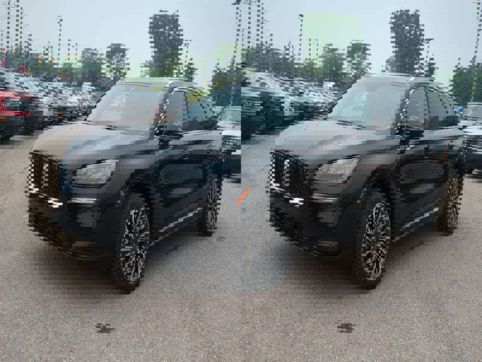 Used 2022 Lincoln Corsair Reserve w/ Sport Package image 4