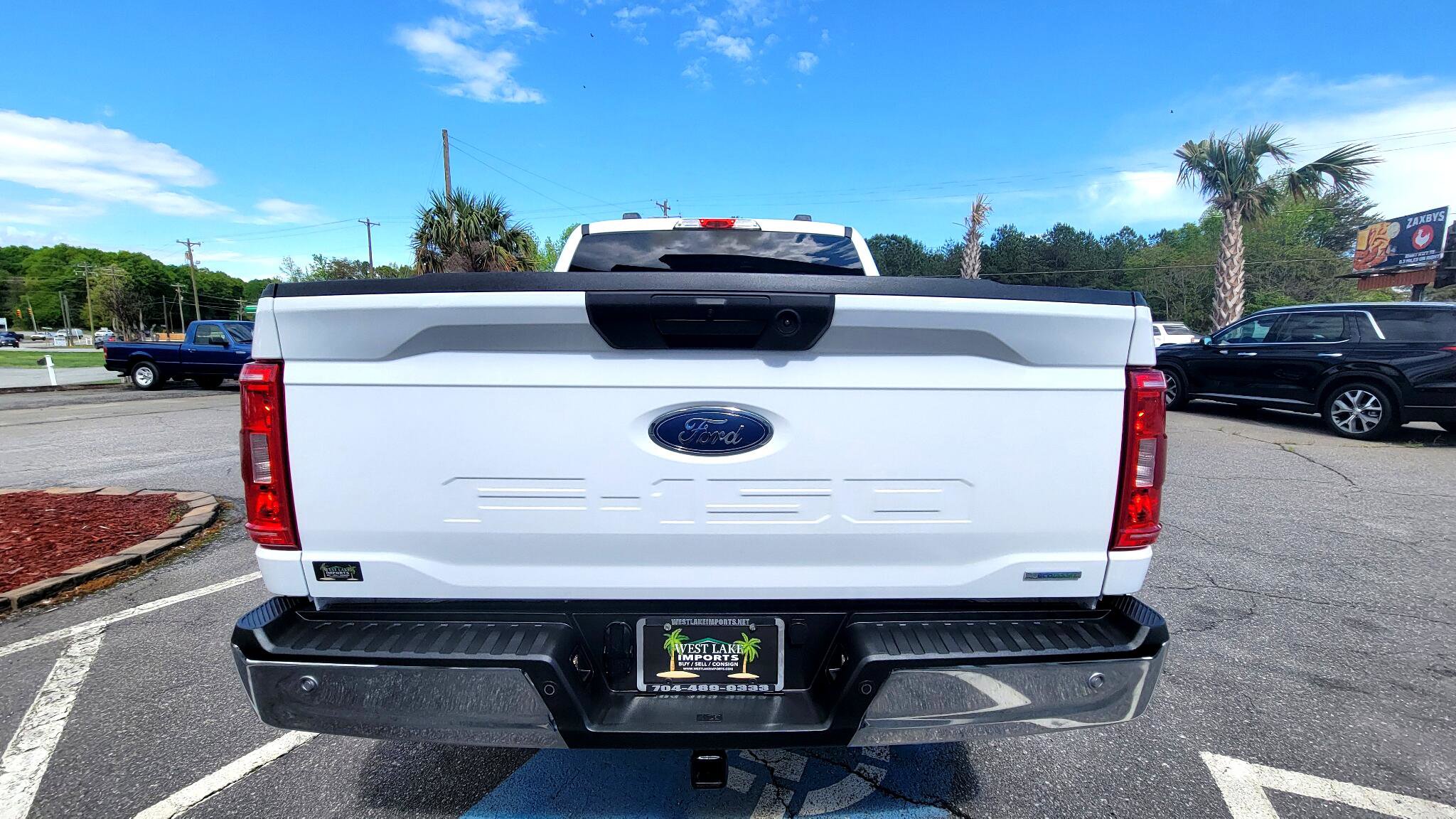 Used 2022 Ford F150 XLT w/ Trailer Tow Package image 11