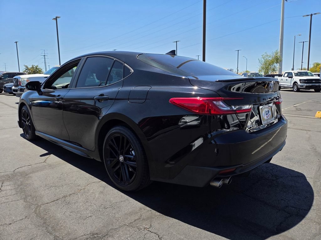 Used 2025 Toyota Camry SE FWD image 3