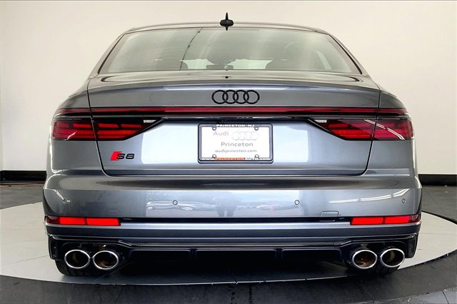 New 2025 Audi S8 w/ Executive Package image 5