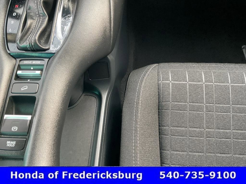 Certified 2026 Honda HR-V LX image 33