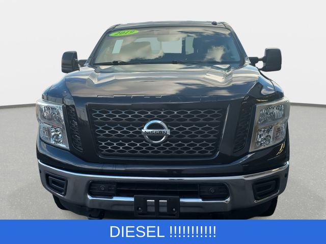 Used 2019 Nissan Titan SV w/ SV Convenience Package image 2