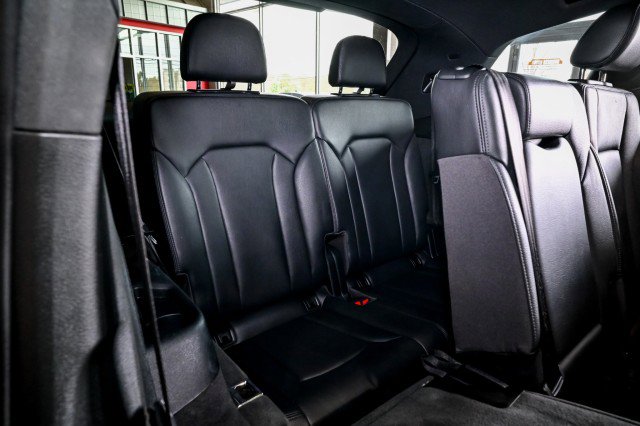 Used 2019 Audi Q7 2.0T Premium w/ Cold Weather Package image 23