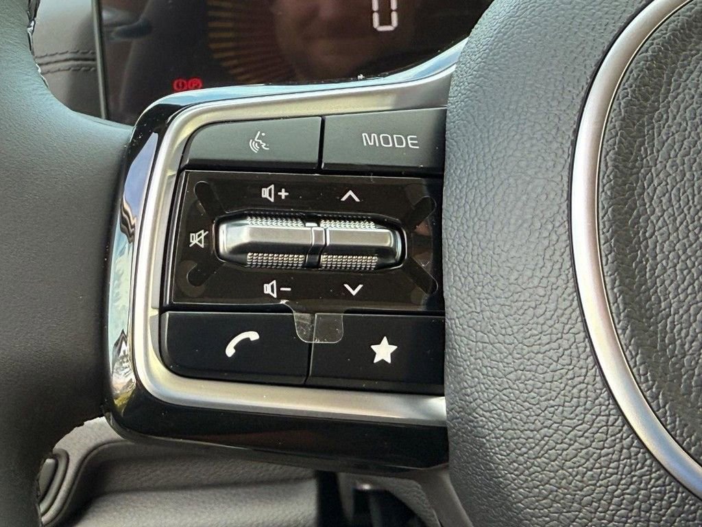 New 2026 Kia Carnival EX image 11