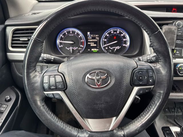 Used 2018 Toyota Highlander Limited Platinum image 9