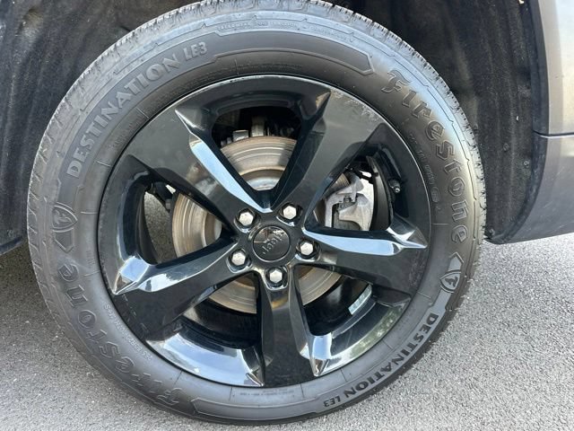 Used 2024 Jeep Grand Cherokee L Limited w/ Black Appearance Package AWD/4WD image 34